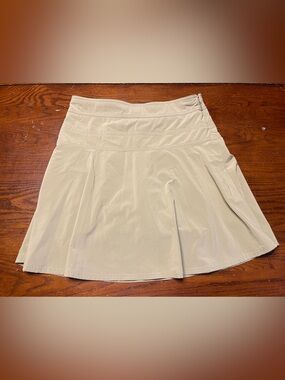 Athleta A-Line Skirt size 4 tall khaki